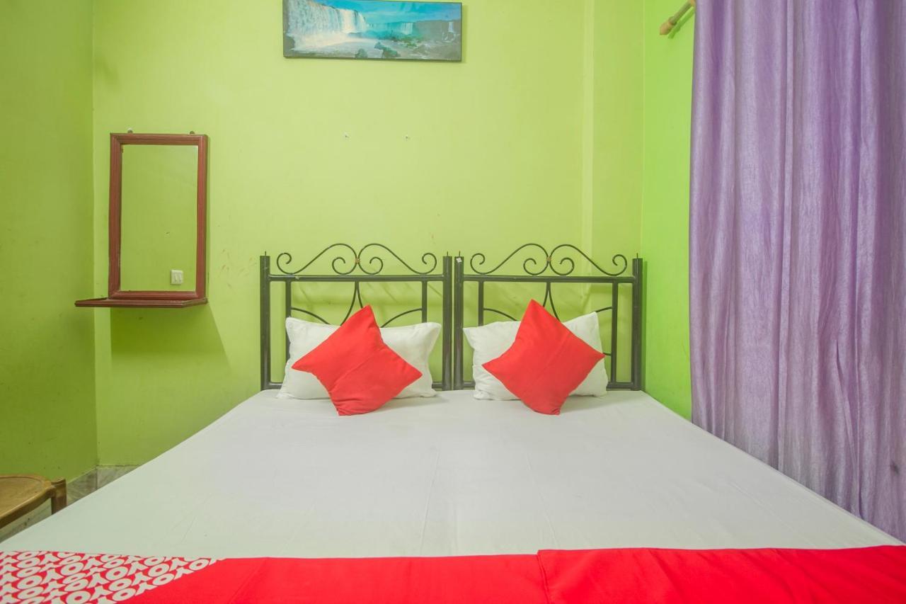 Oyo 63951 Maa Sarada Lodge Siliguri Exterior photo