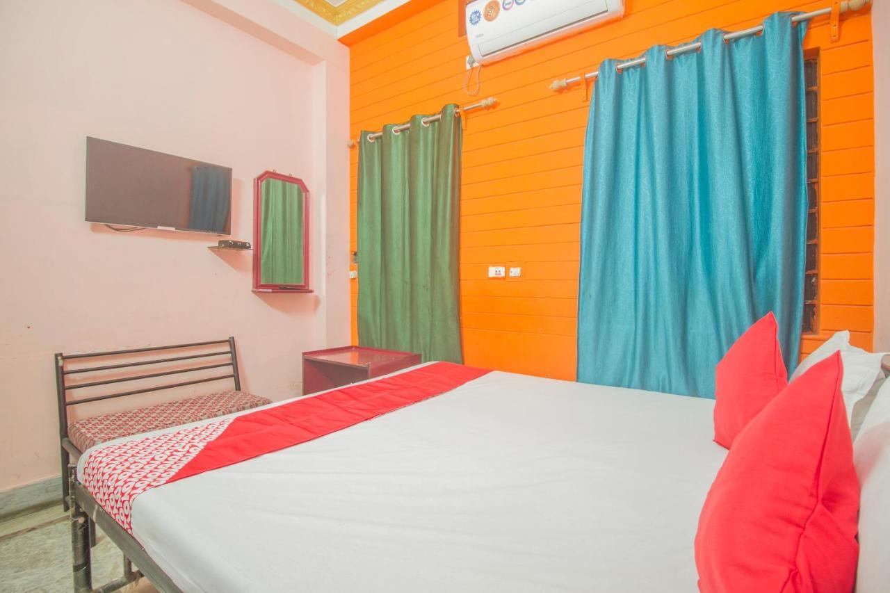 Oyo 63951 Maa Sarada Lodge Siliguri Exterior photo