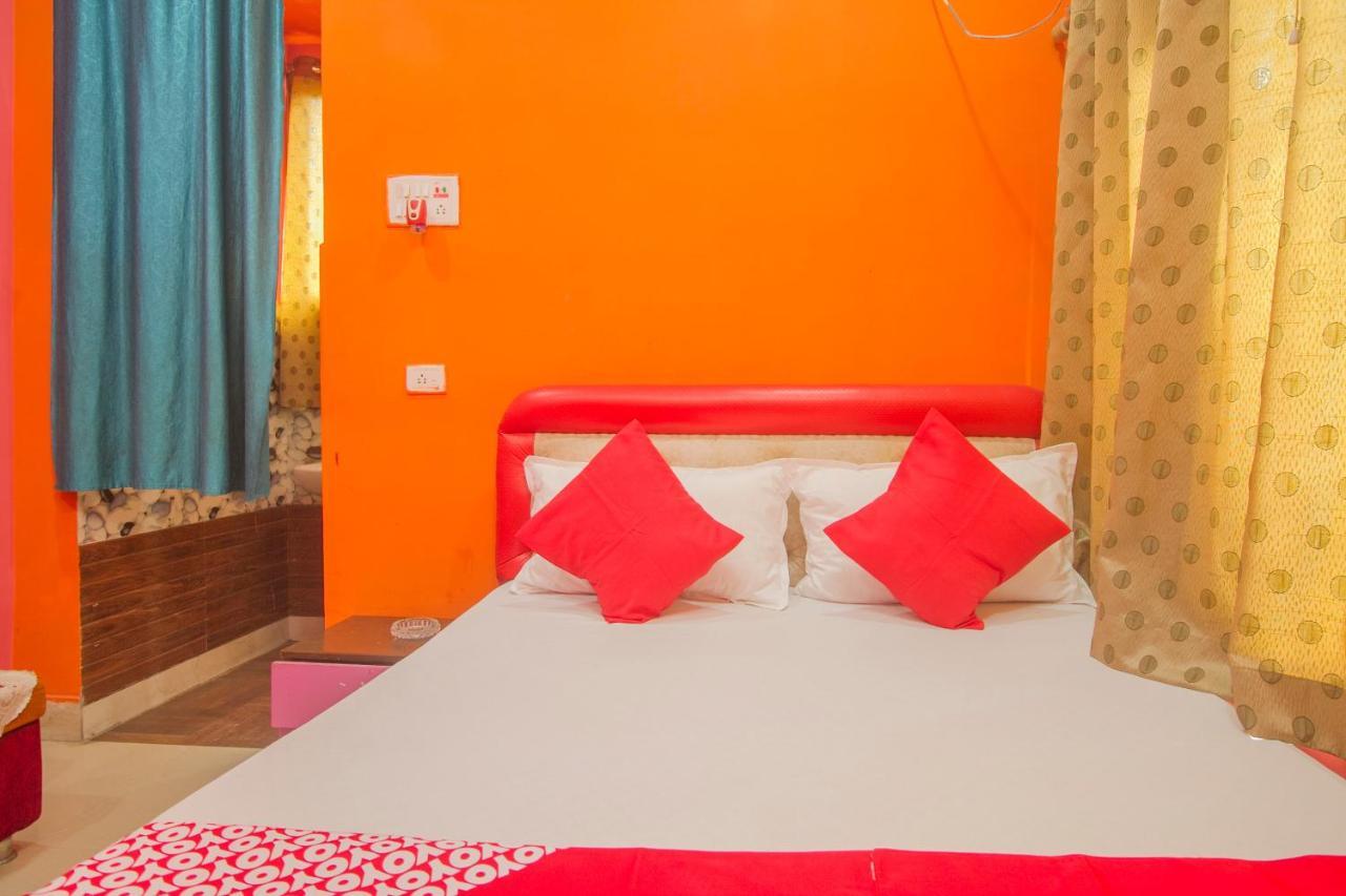 Oyo 63951 Maa Sarada Lodge Siliguri Exterior photo